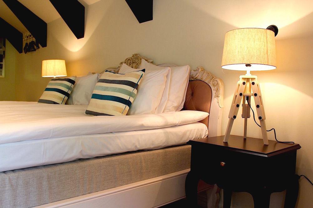 Brook Hotels Arlanda Rosersberg Экстерьер фото