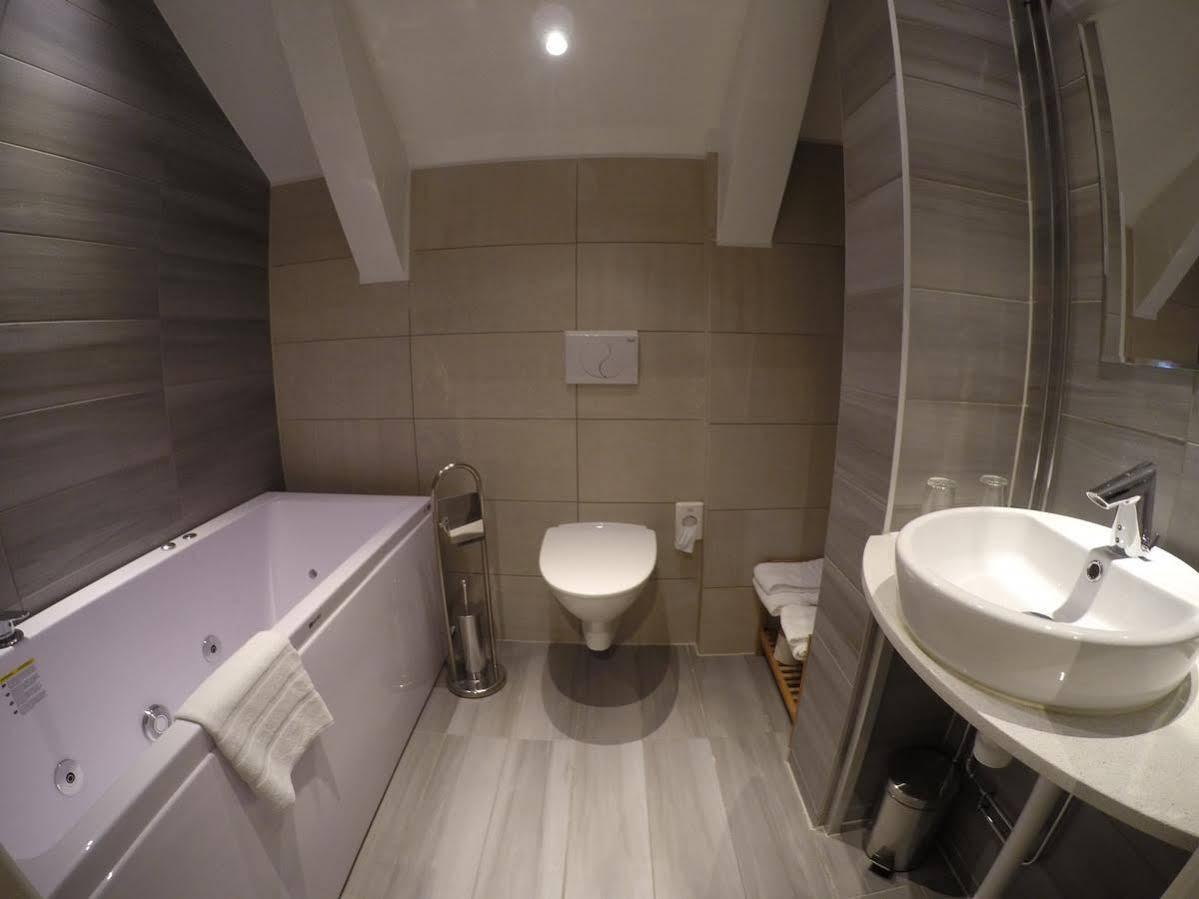 Brook Hotels Arlanda Rosersberg Экстерьер фото