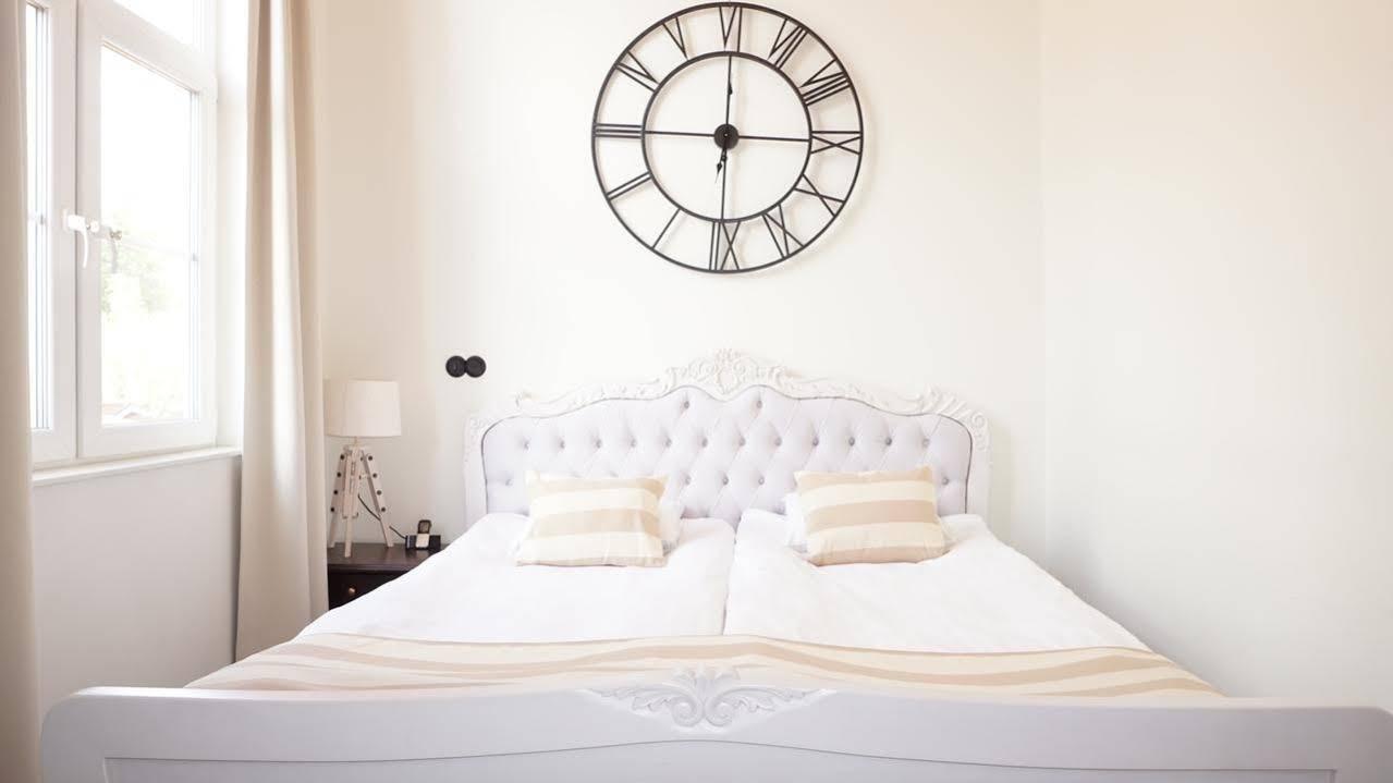 Brook Hotels Arlanda Rosersberg Экстерьер фото